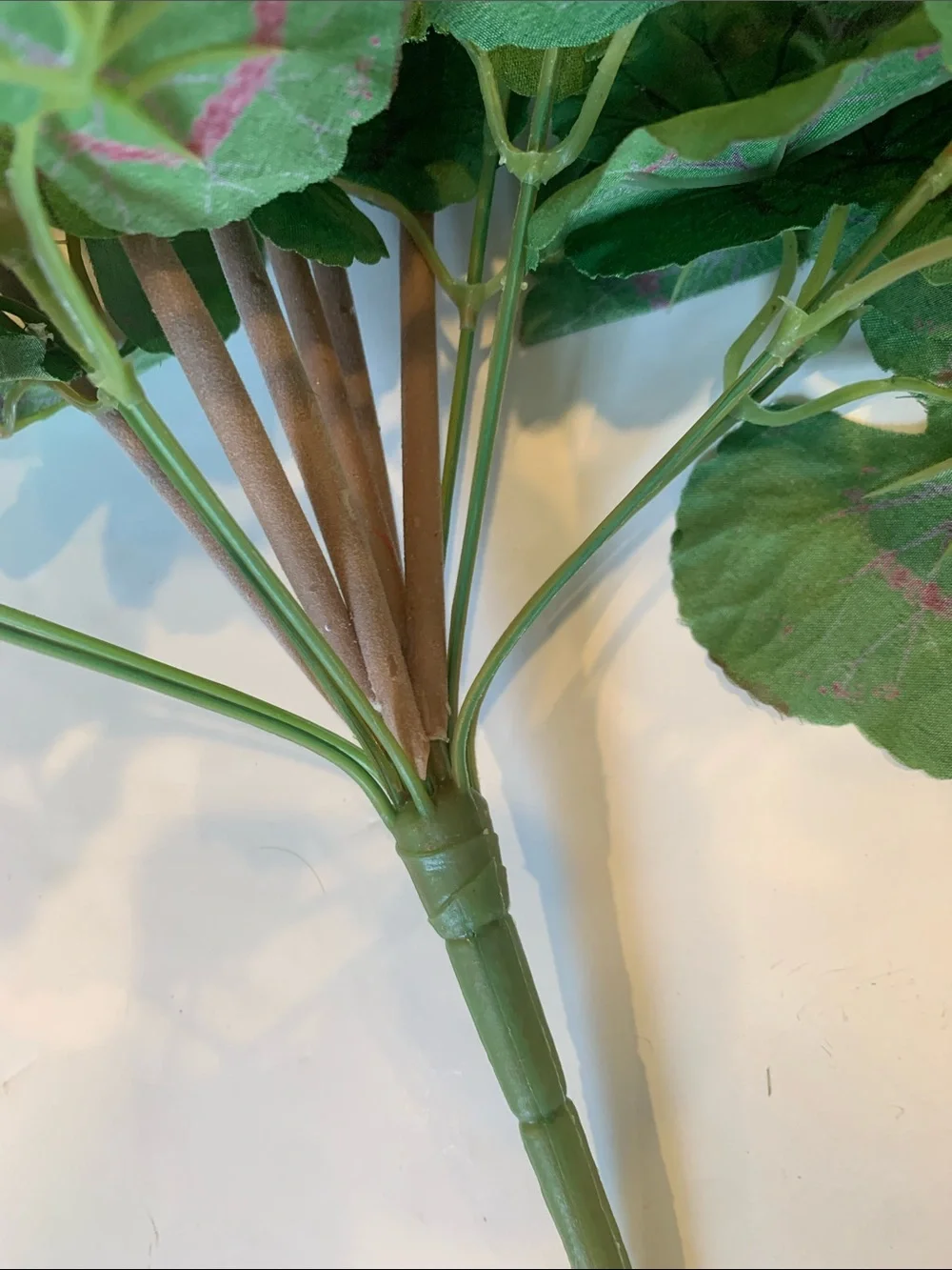 Red Geranium Artificial Flowers On Bendable Wire Floral Stem